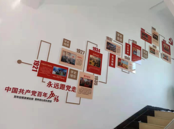 武汉1396me皇家世界广告公司给江西高速公路安装文化墙